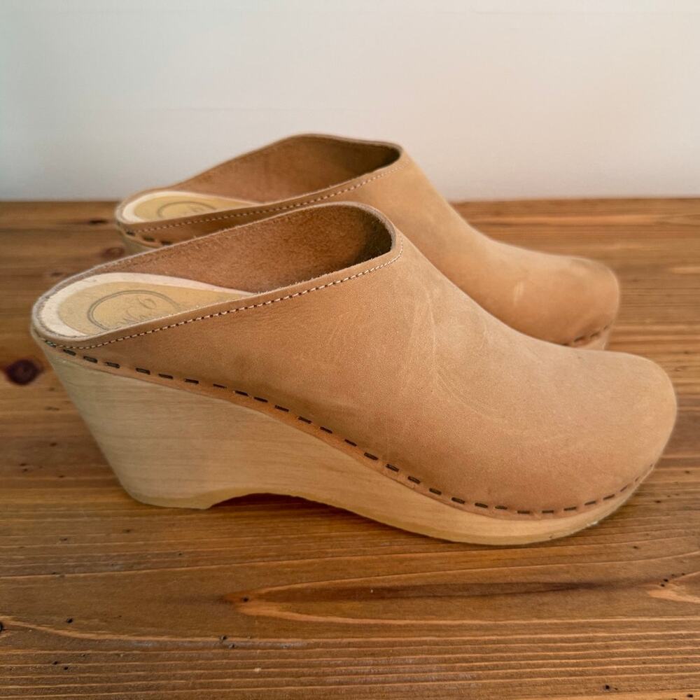 No. 6 Store New School Wedges size 7.5